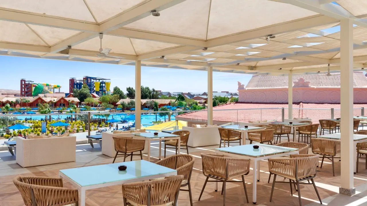 الفندق الباتروس ووتر فالي ريزورت نيفير لاند - الغردقة